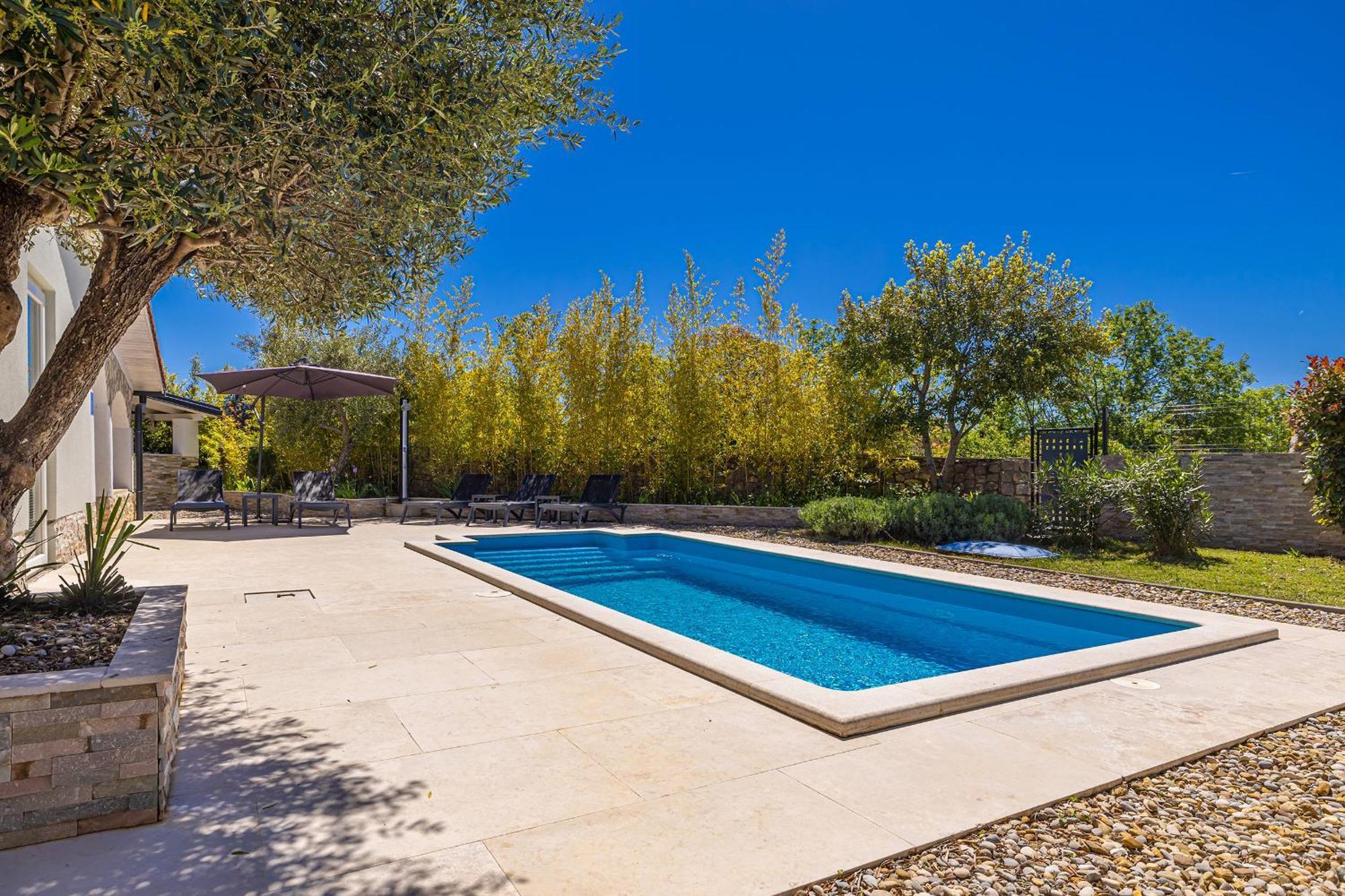 Holiday House Kai With Private Pool Pinezići エクステリア 写真