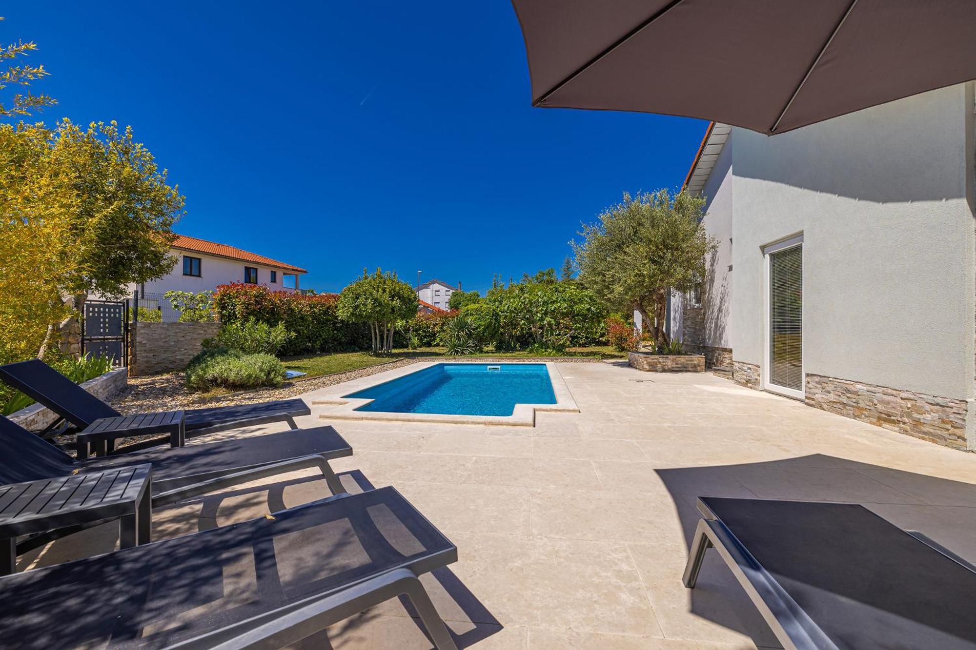 Holiday House Kai With Private Pool Pinezići エクステリア 写真